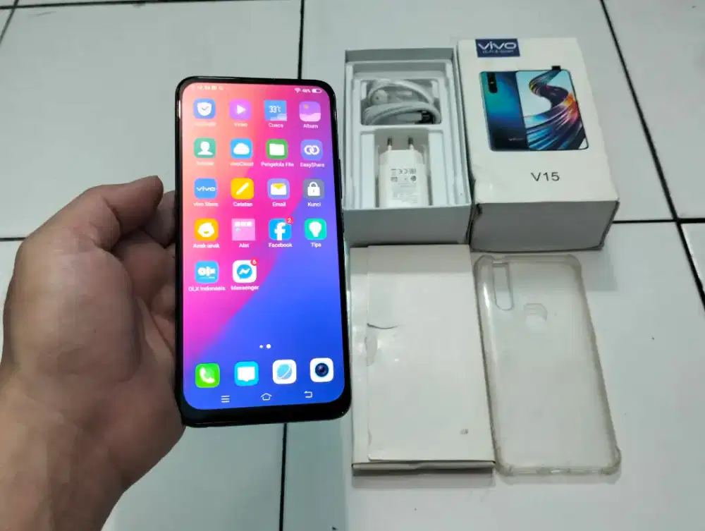 BUTUH UANG VIVO V15 RAM 8GB / 256GB 4G LTE 6.53in Finger Kamera Pop Up