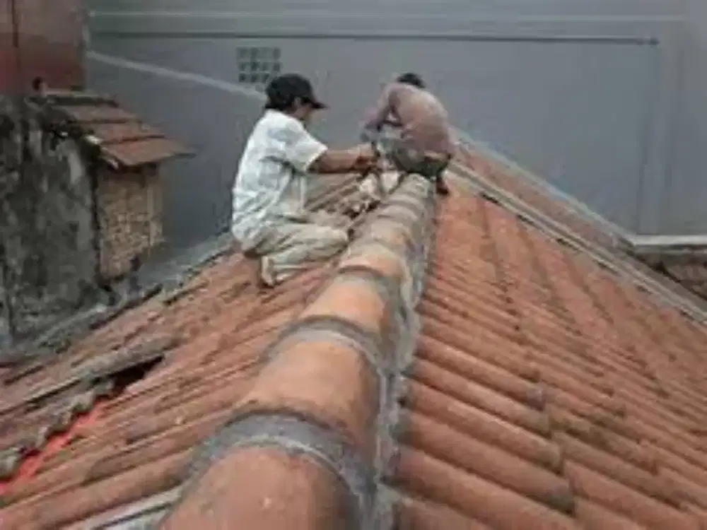Terima betulin Atap / Genteng Bocor Se Bandung Raya