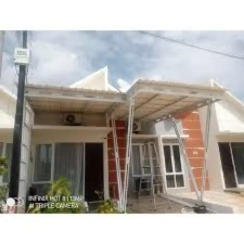 Kanopi baja ringan