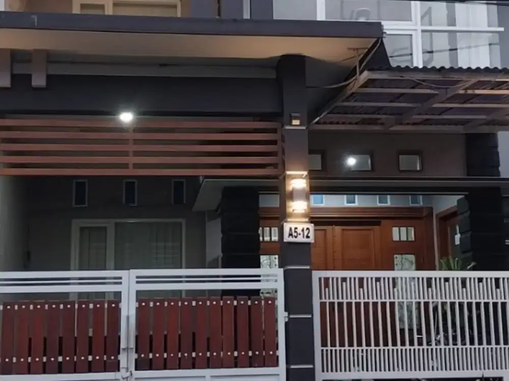 RUMAH 2 LANTAI HOOQ PERUM OMA CAMPUS SENGKALING