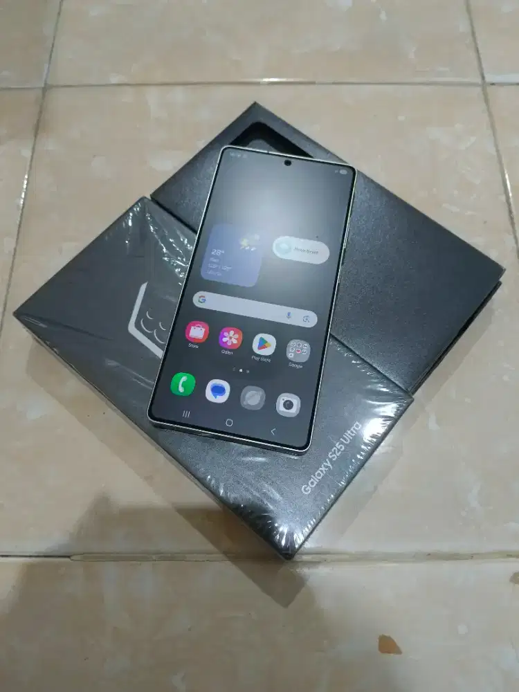 Samsung s25 ultra 5G 12/256 resmi black 2bulan pake like new fullset