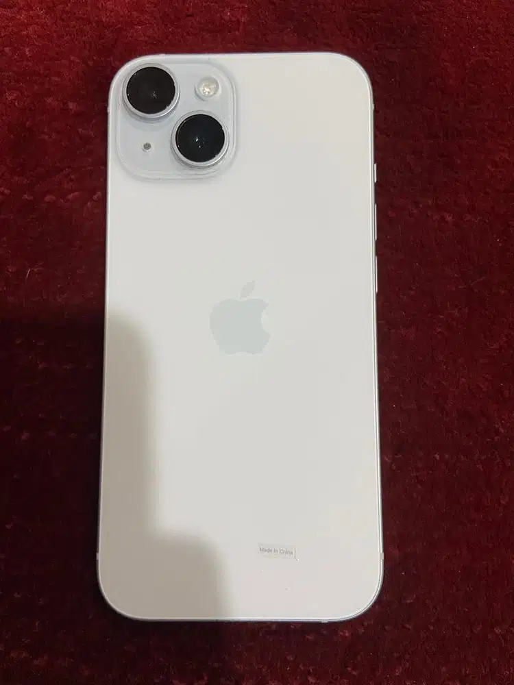 Iphone 15 128 GB Bekas Second
