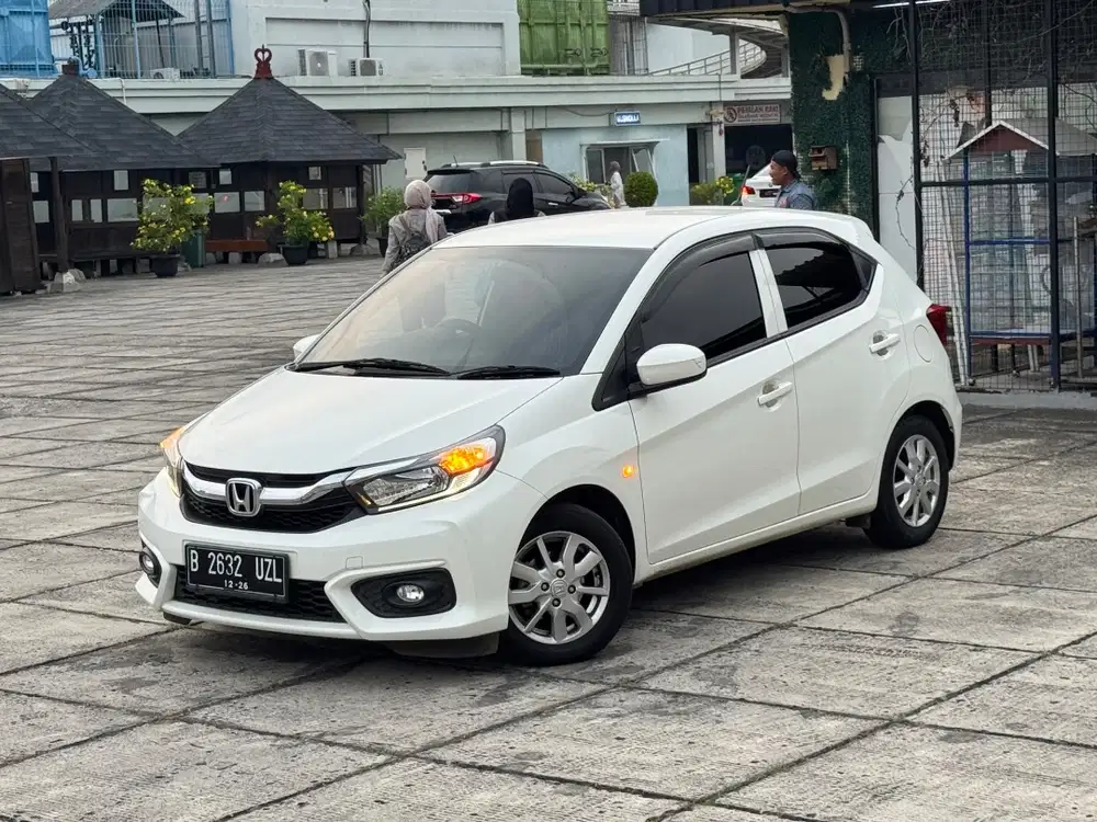 DP 5jt !! MURAH BRIO E CVT MATIC 2021 KM 24rb !!