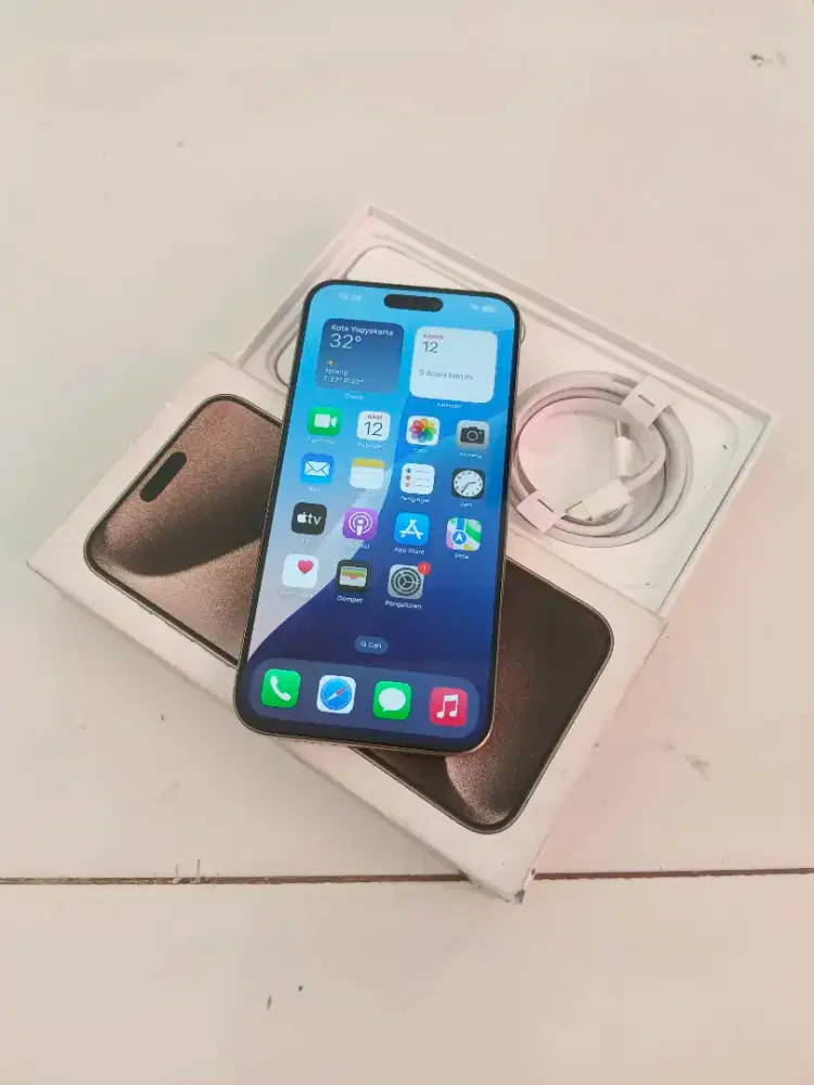 Iphone 15 pro max 256 ex IBOX bh 84 natural like new fullset ori