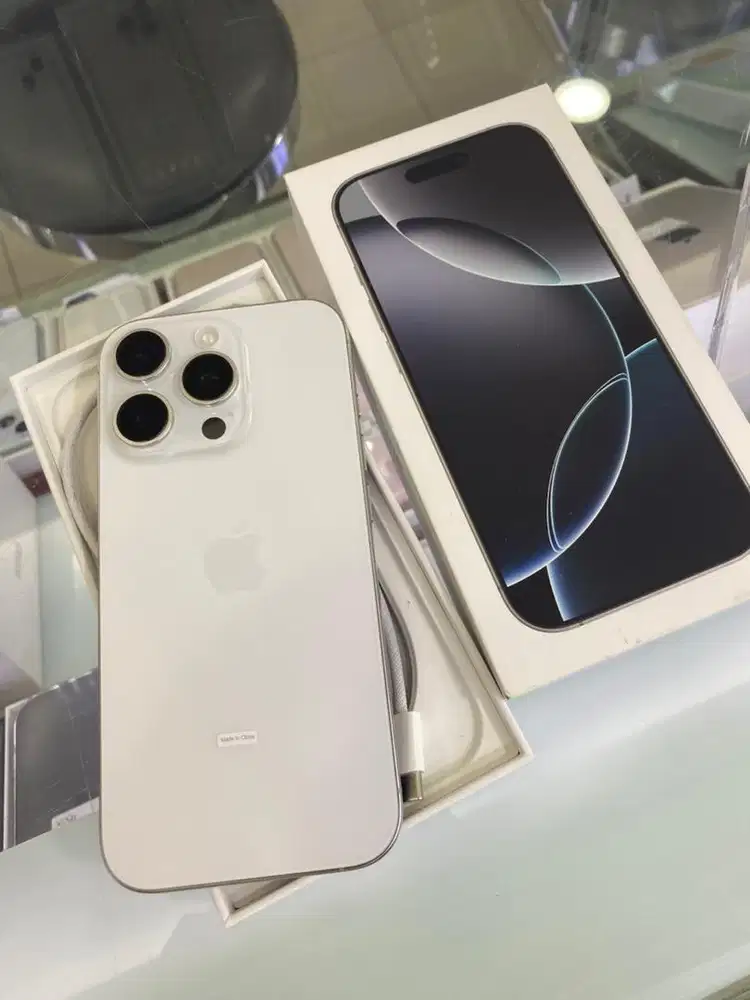 iphone 16 pro 256GB ex ibox like new
