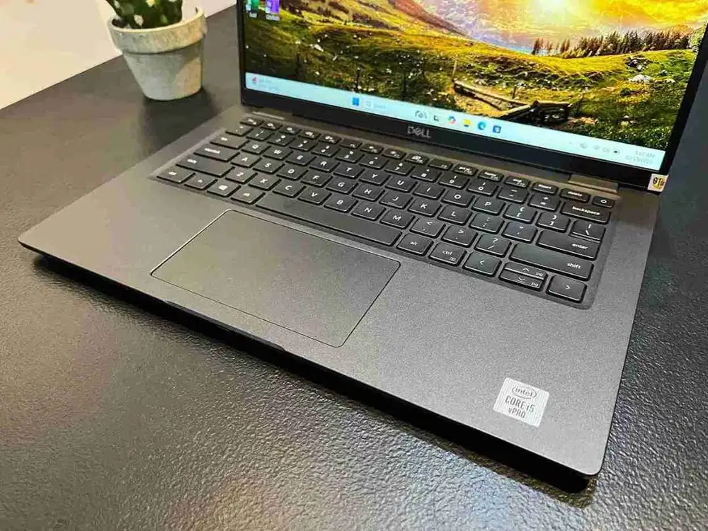 LAPTOP DELL LATITUDE 7410//CORE i5 GEN 10//RAM 16GB