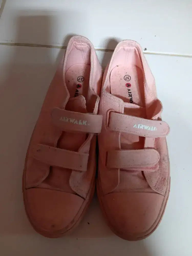 Sepatu Airwalk size 37 like new