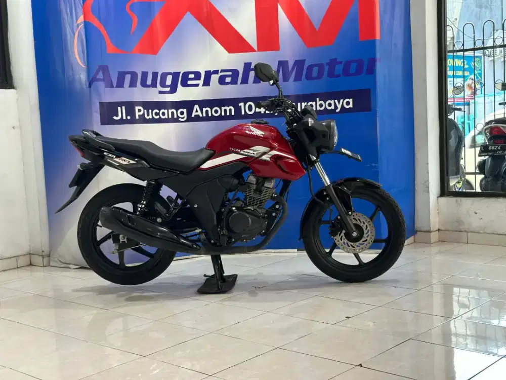 Honda Cb Verza 150cc Th'. 2023 Km 4Rb Anugerah Motor Pucang