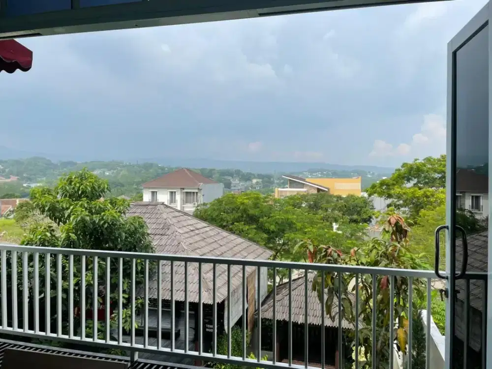Dijual Rumah Siap Huni dengan View Cantik Berlokasi Di Sentul