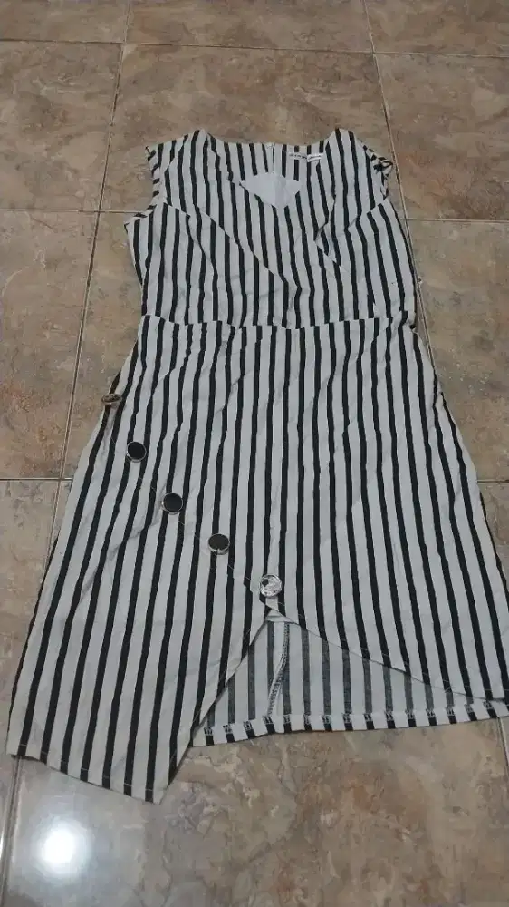 Dress blaster zipper
