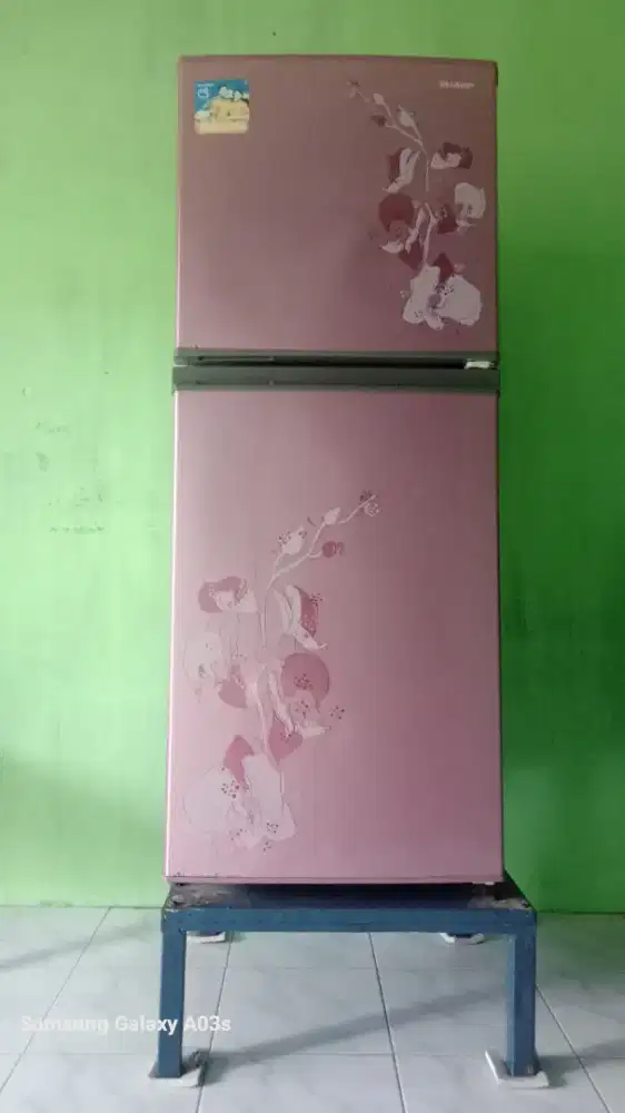Kulkas 2pintu merk sharp