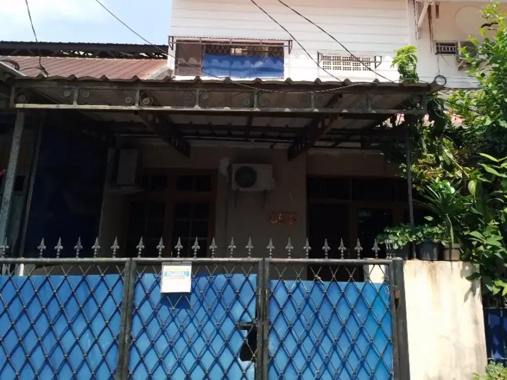RUMAH NYAMAN HADAP TAMAN KOMPLEK DUREN SAWIT