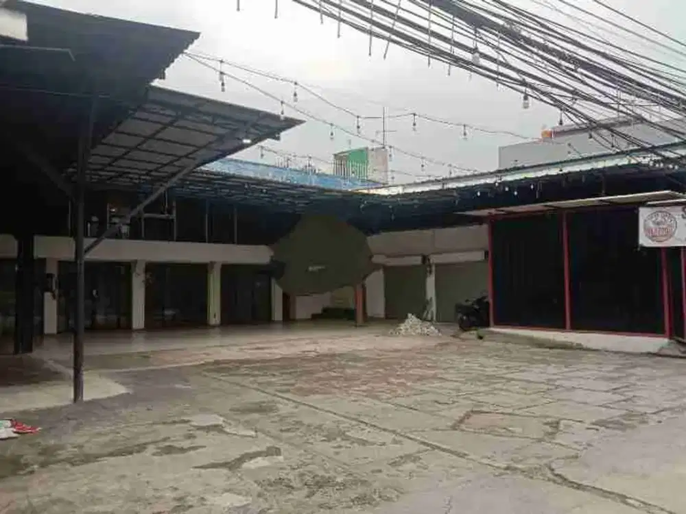 Disewakan Ruko Ramai strategis Di Jalan RE Martadinata, Ciputat, Tangsel