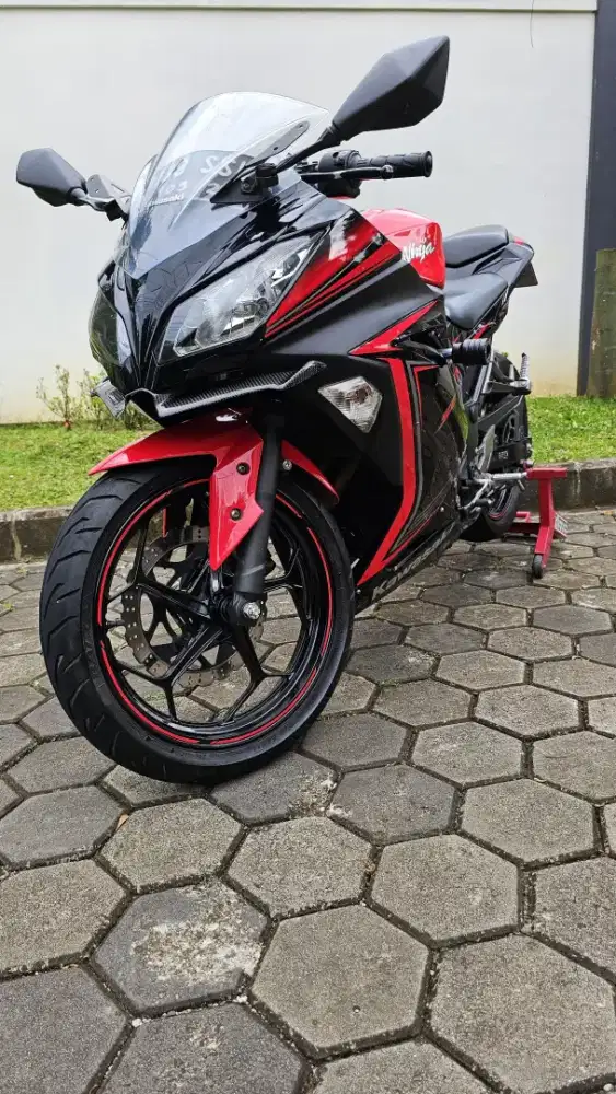 Kawasaki ninja 250 Fi SE 2015 pajak panjang mulus rawatan