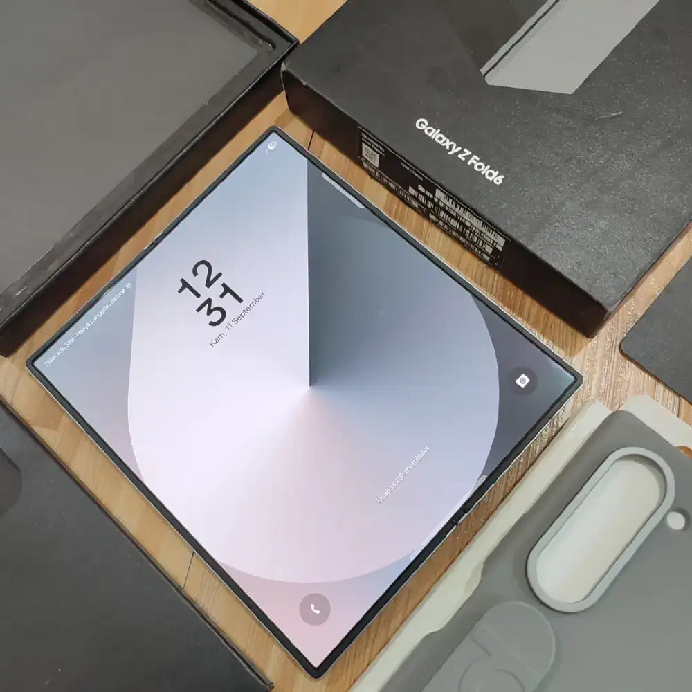 Samsung Galaxy Z Fold 6 12/256 SEIN Fullset