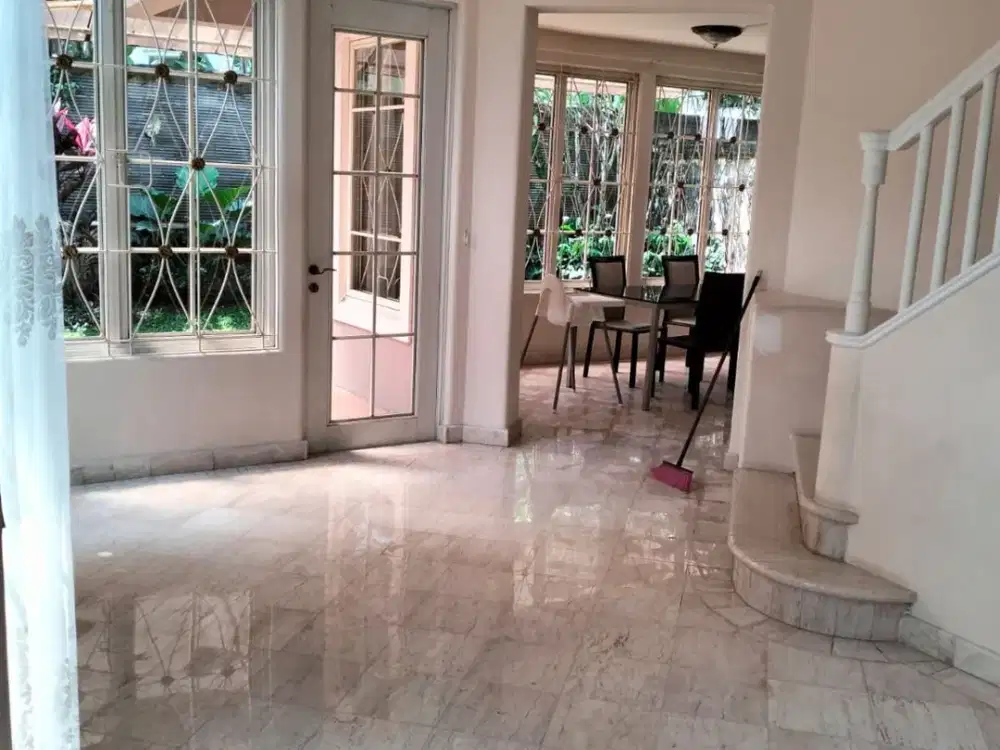 Dijual Rumah Luas Siap Huni di Sentul City – Akses Mudah ke Tol