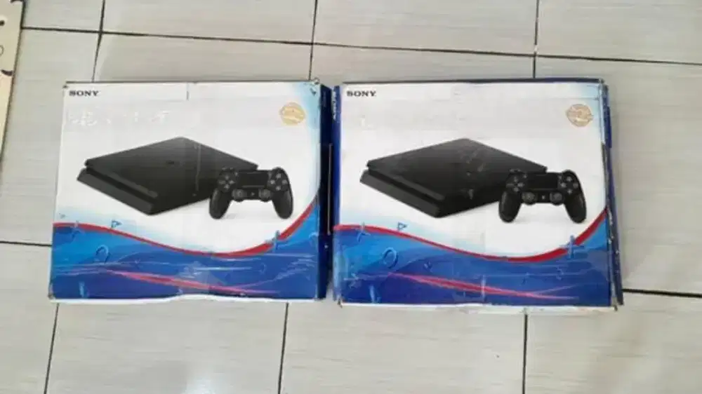 Di jual PS 4 slim 1tb clone