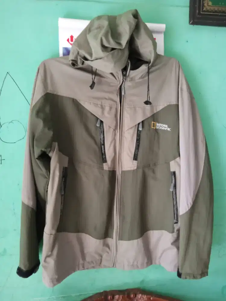 Jaket Keren Bisa Bolak-Balik