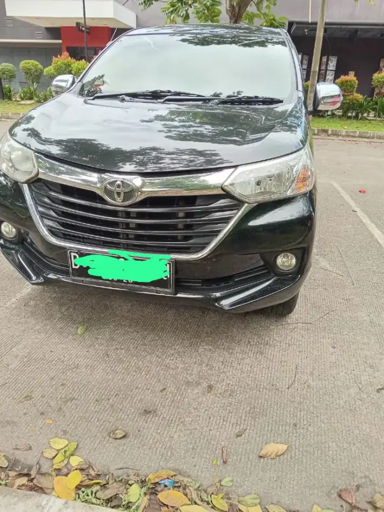 Avanza 2016 matic 1300cc tipe G hitam