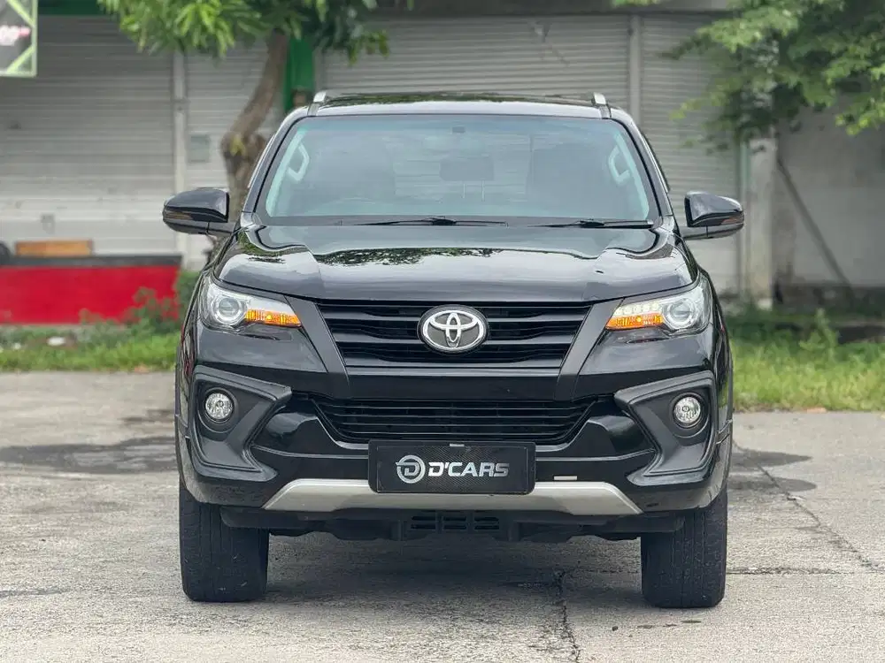 TOYOTA FORTUNER 2.4 VRZ CONVERT TRD  SPORTIVO 2016  PAJAK BARU LOW KM