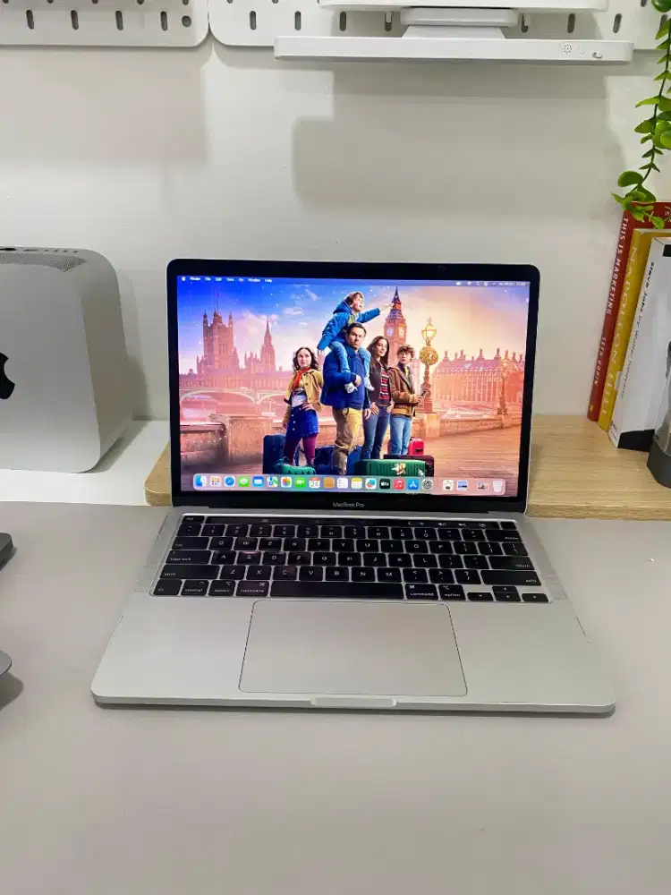 MACBOOK PRO 2020 i5 RAM 16/512GB 13INCH MINUS DENT DIBODY