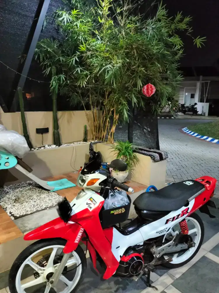 Langkah! Fiz R spesial edition Fullcluth merah 2002 istimewa