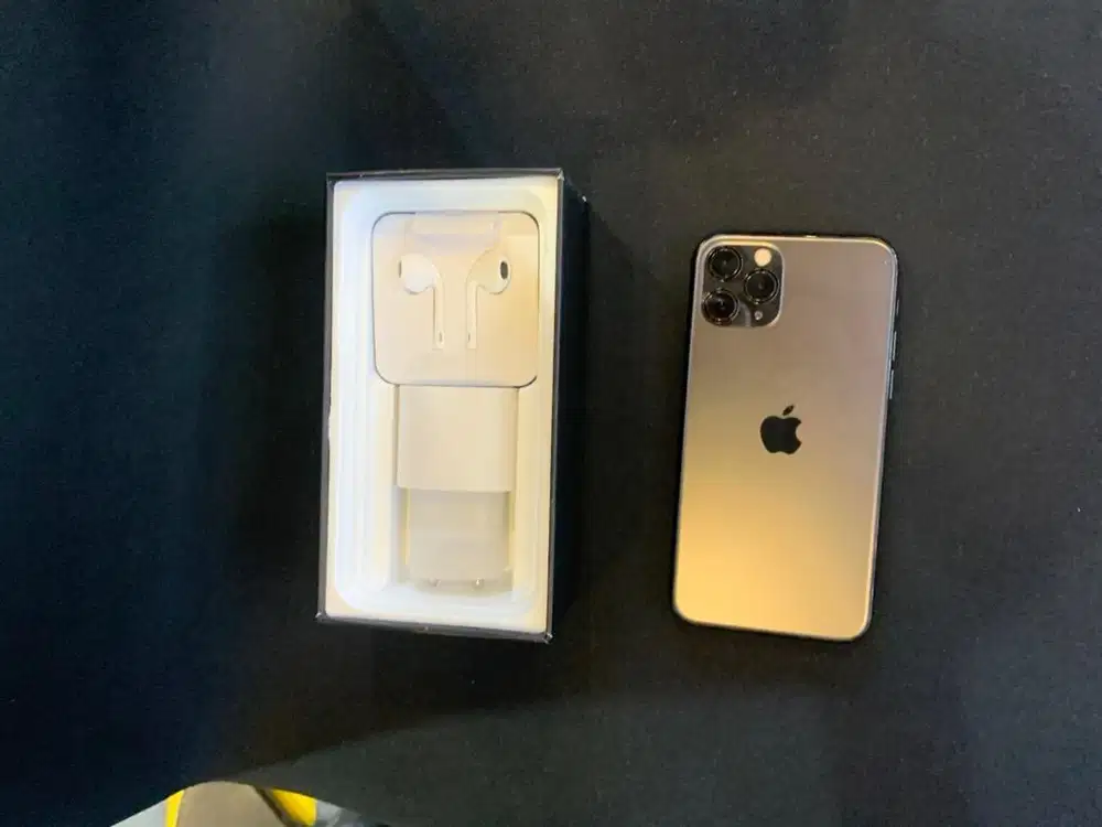 iphone 11 pro 256gb lebih bagus  baru