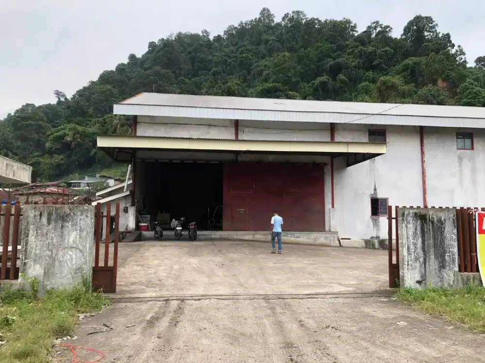 Disewakan cepat tanah dan gudang ex gudang keramik