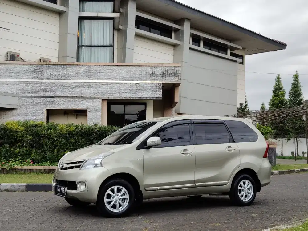 Avanza 1.3 G 2011 AT Model 2012 Warna Rare Antik Terawat