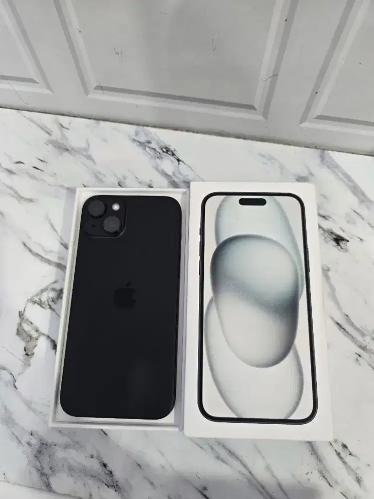 Iphone 15 plus 128 gb resmi ibox garansi panjang mulus fullset