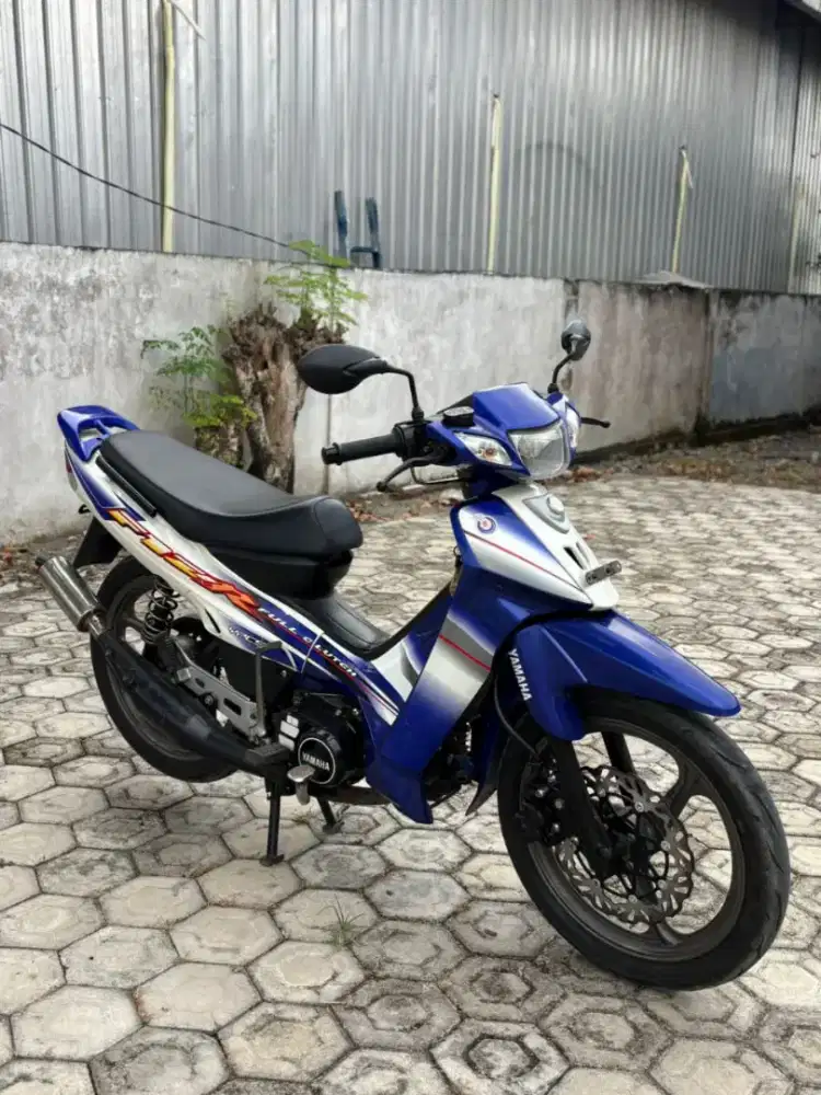 Motor Yamaha FIZ R 2003