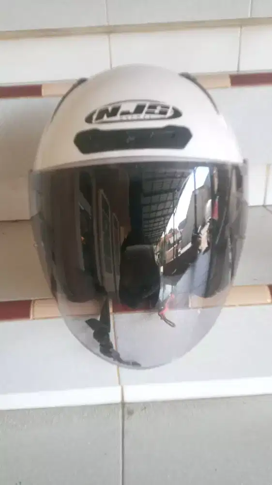 Helm NJS Kronoz ukuran L