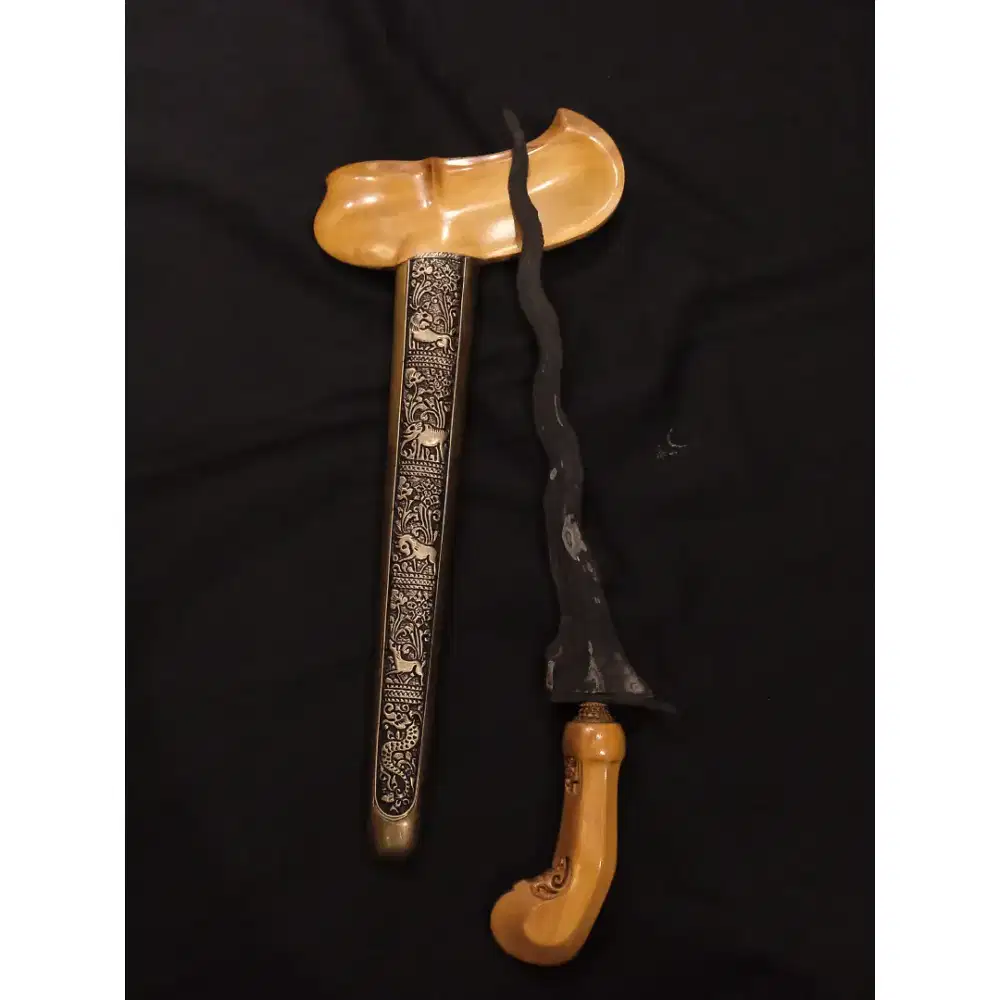 Keris Sepuh Majapahit Buto Ijo Pamor Ceprit