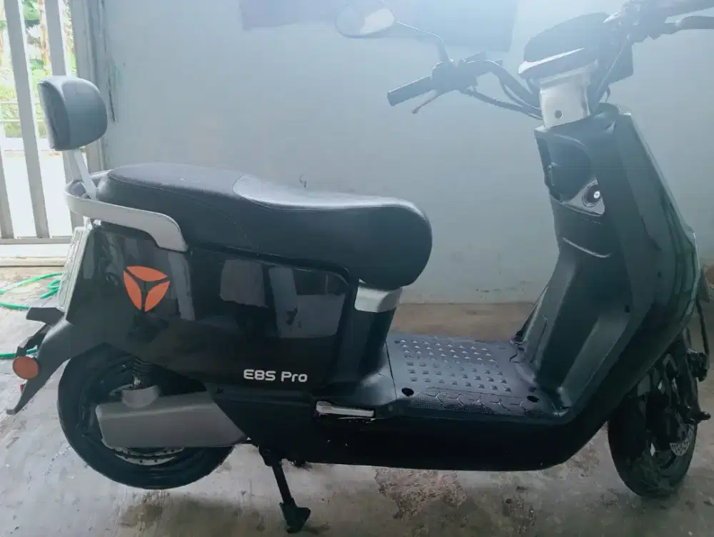 Motor listrik YADEA E8S PRO