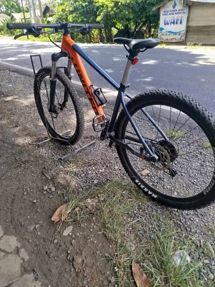 Jual lakas United Clovis