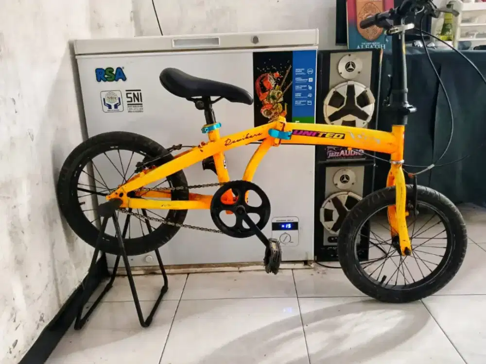 Sepeda lipat ukuran 16
