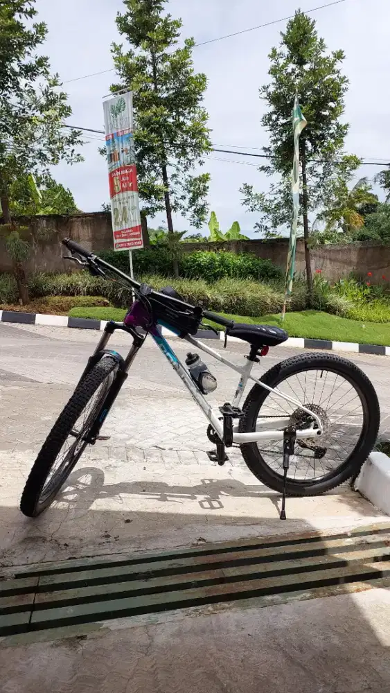 Sepeda Polygon Xtrada 7