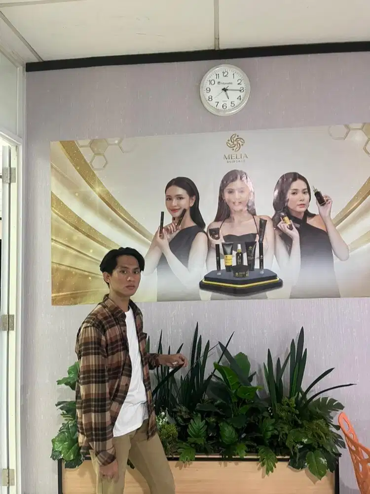 Yg mau loker dagang skincare bisa dm aja ya cwe cowo domisili jakarta