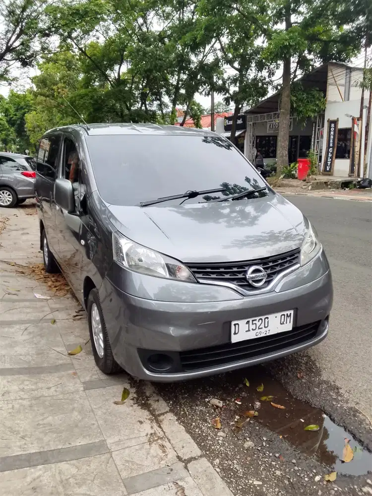 Nissan Evalia 2012 Bensin