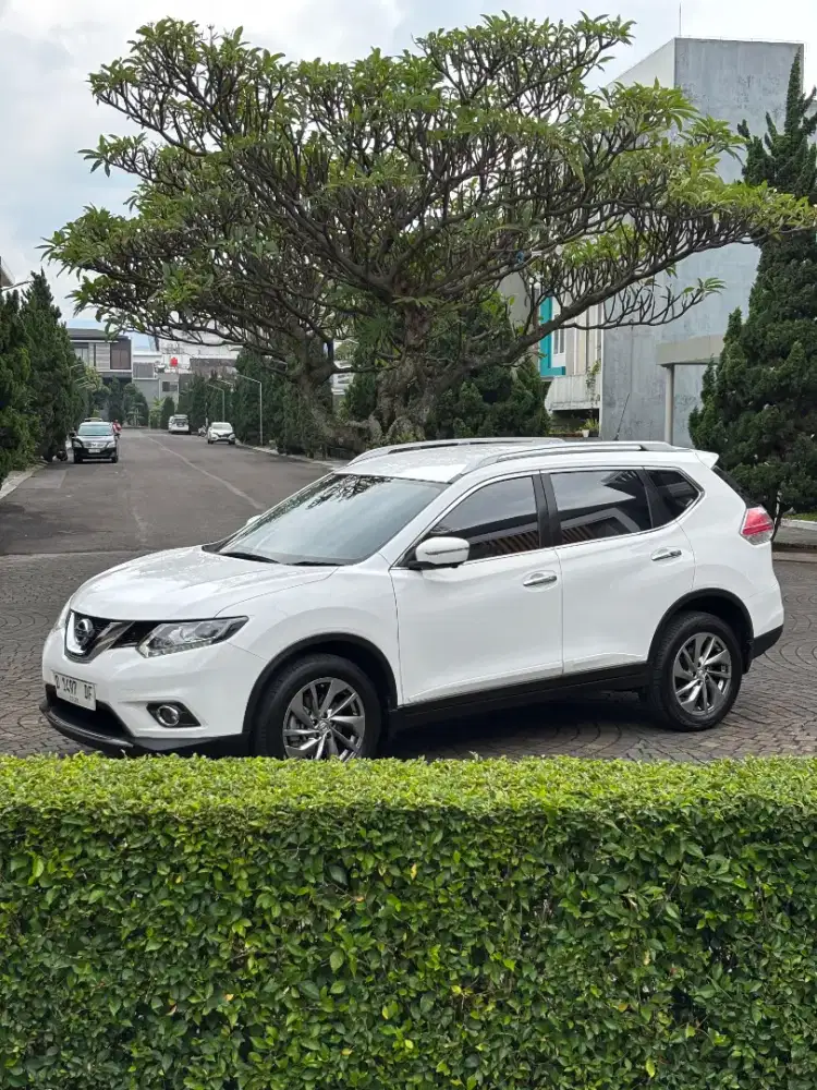 NISSAN XTRAIL 2.5 A/T 2016 TERAWAT ISTIMEWA