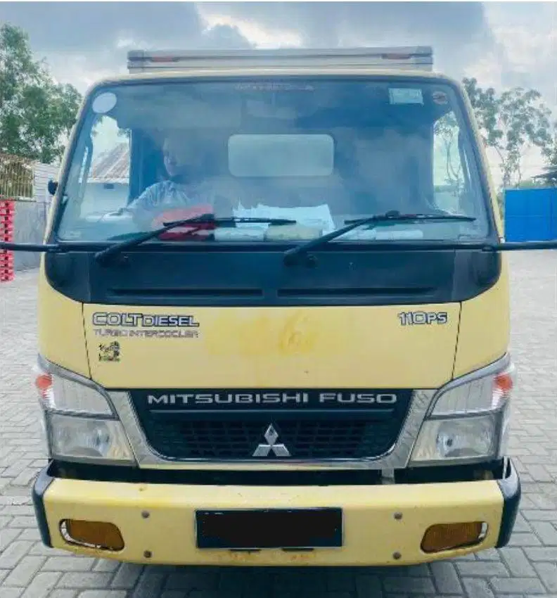 MITSUBISHI COLT DIESEL FE 71
