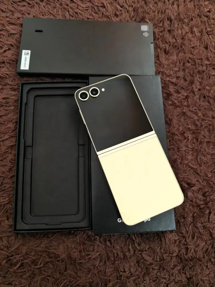 Samsung z flip 6 yellow 12/256gb fullset like new