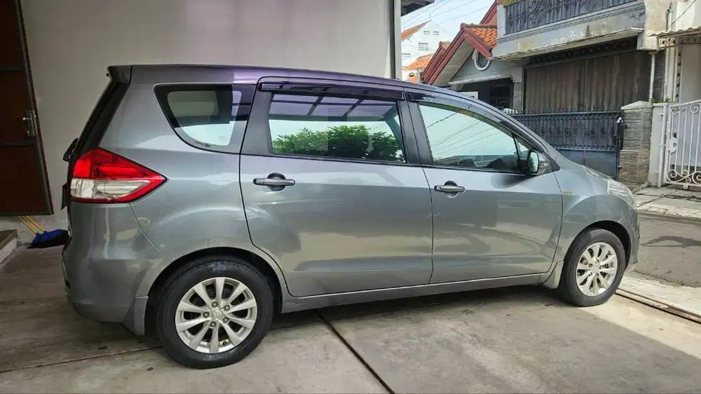 Suzuki Ertiga GX 2012 Abu Metalik – Tangan Pertama, Kondisi Terawat