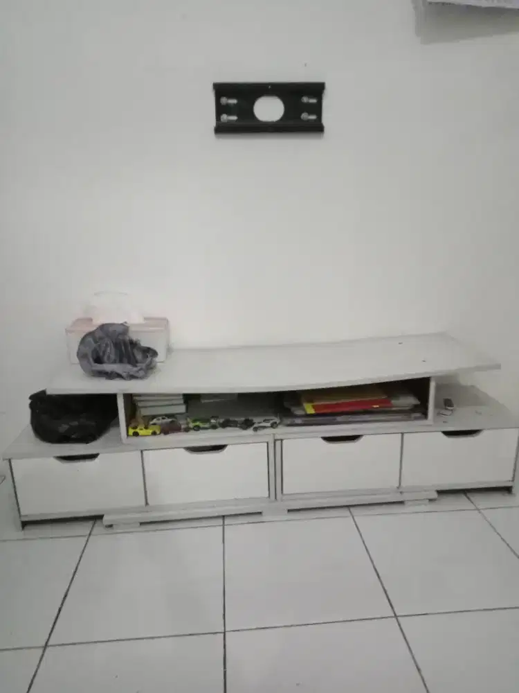 Meja rak tv minimalis 190cm
