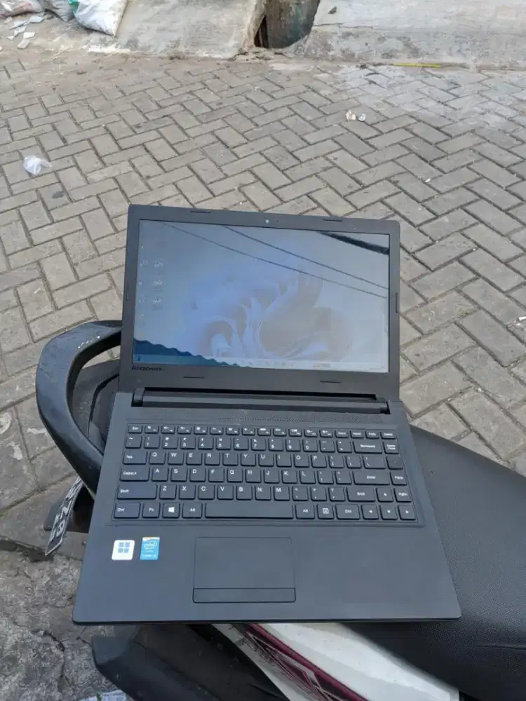 Lenovo Ideapad 100-14IBD Intel Core i5 Broadwell Gen 5 Mulus