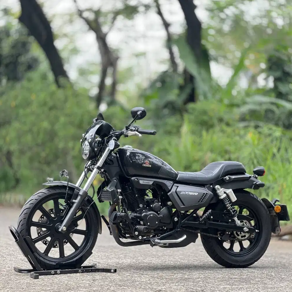BENELLI MOTOBI 200 EVO HITAM 2024 KM 3K PAJAK PANJANG NO MINUS