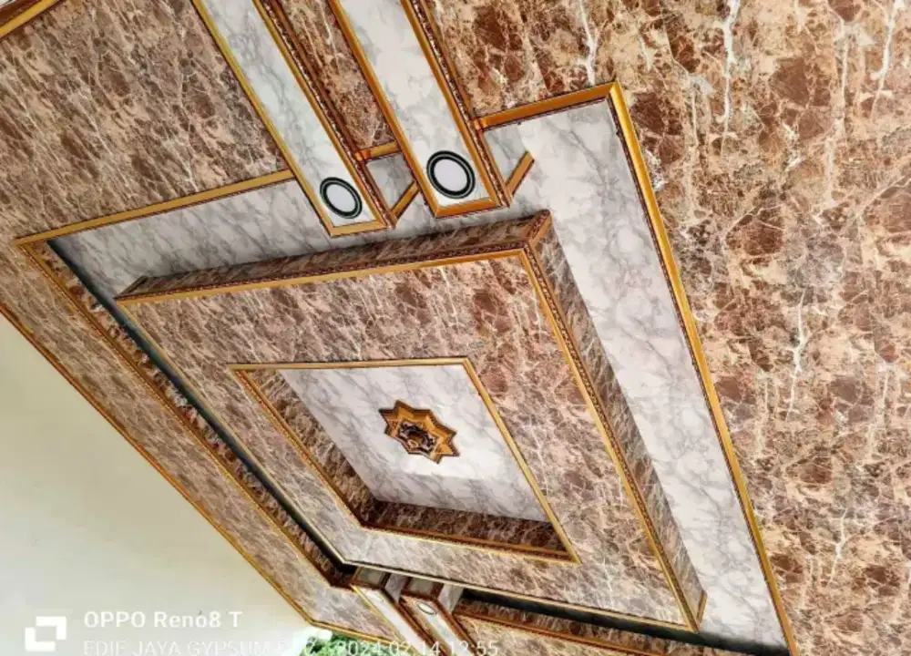 Plafon pvc terpasang bebas motif dan model