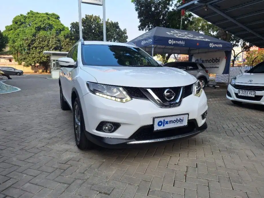 DP MURAH Nissan X-Trail 2.5 Bensin-AT 2015 C2SUF