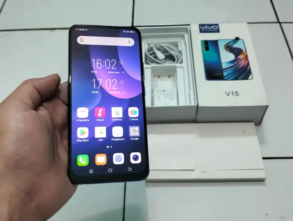 BUTUH UANG VIVO V15 RAM 8GB / 256GB 4G LTE 6.53in Finger Kamera Pop Up