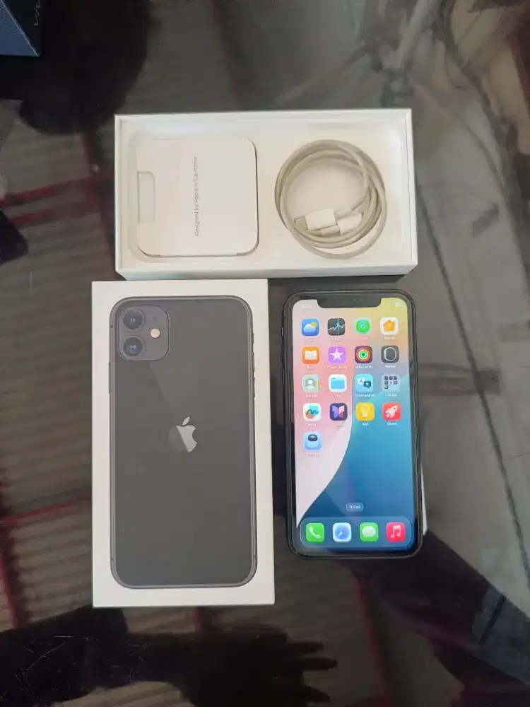iPhone 11 64gb seken murah masih bagus
